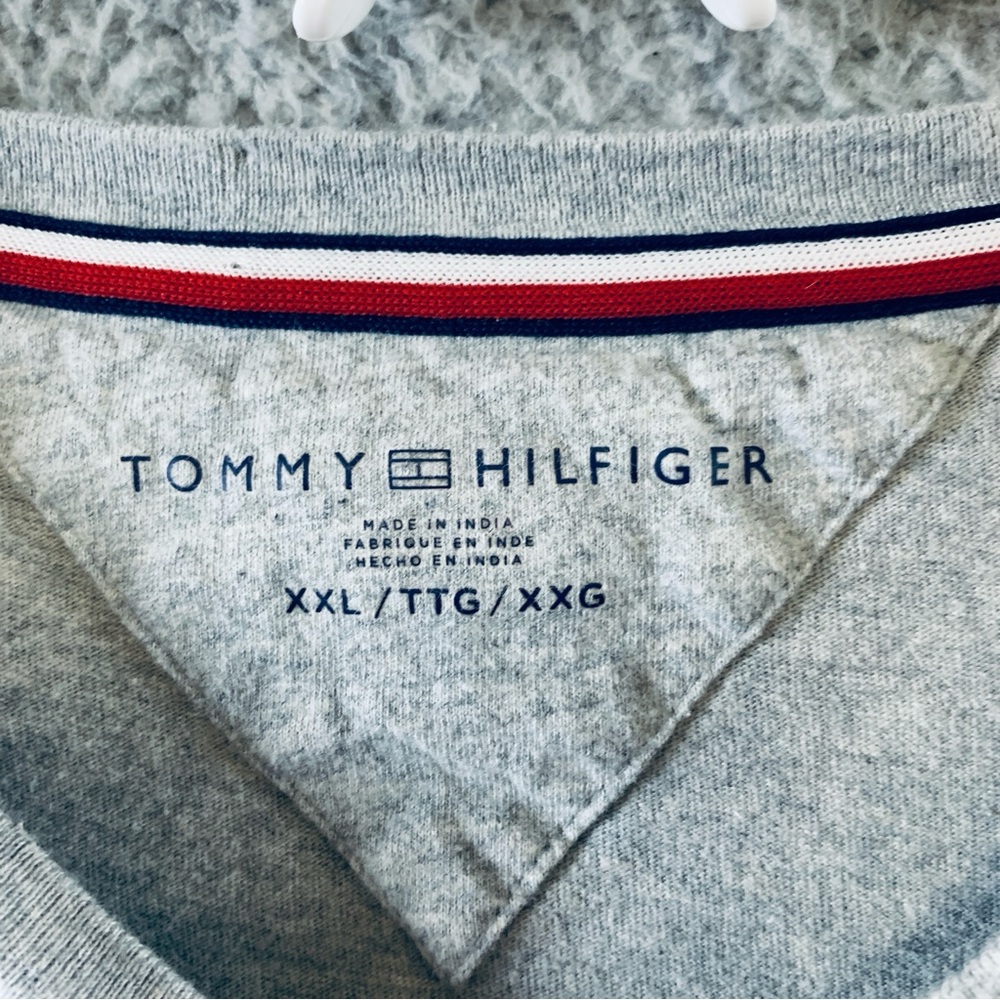 Tommy Hilfiger Men's Cotton Short Sleeve V Neck T-Shirt Gray Size XXL - Picture 3 of 8